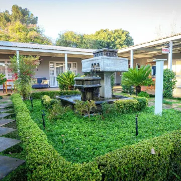 Graceland Guesthouse