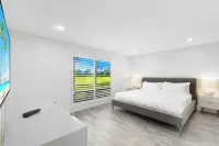 PGA National Home on Chamionship Golf Course by Guaranteed Rental®