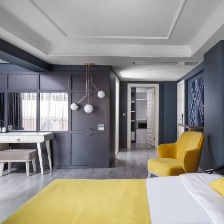 B Loft Hotel