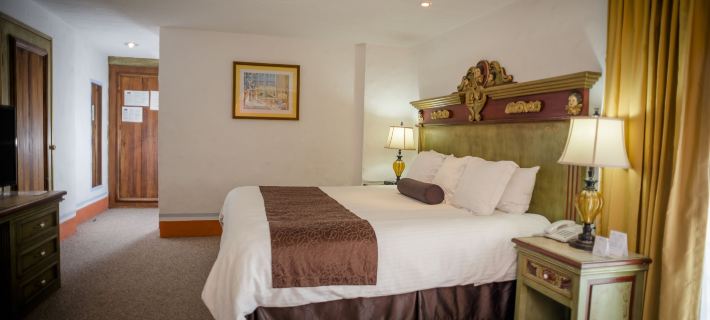 Howard Johnson by Wyndham Morelia Calle Real Hotels in Morelia