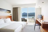 Lucy Hotel - Parvekkeita
