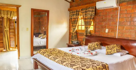 Hostal San Jorge Отели рядом с достопримечательностью «Expofuturo Event Center»