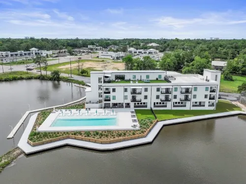 Handsboro Pointe Condo & Suites Hotels in Gulfport