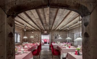 Hotel la Perla: the Leading Hotels of the World