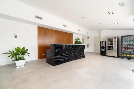 Castell Beach Aparthotel