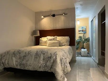 Segovia Studio Units