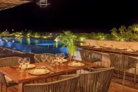 The Yucatan Resort Playa del Carmen, Tapestry Collection by Hilton Hotels in Плая-дель-Кармен