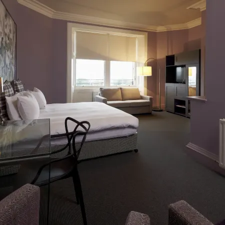 B+B Edinburgh Отели рядом с достопримечательностью «Дин Гэллери»
