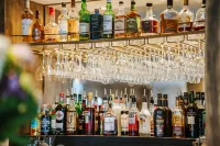 Stoke by Nayland Resort - bar