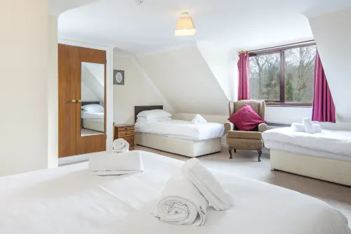 Trewern Arms Hotel Hotel di Newport