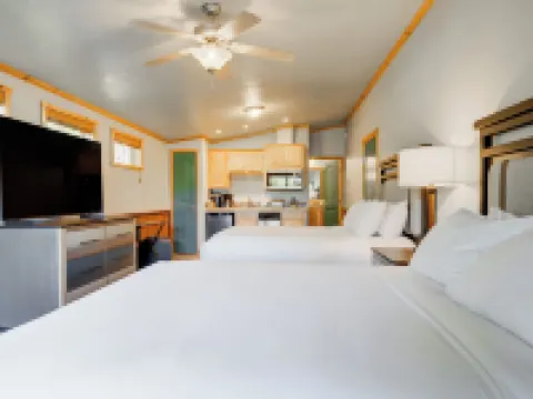 Explorer Cabins at Yellowstone Hotels in West Yellowstone