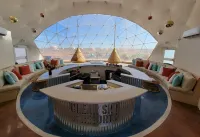 Clear Sky Resorts - Grand Canyon - Unique Sky Domes Hotels in Williams