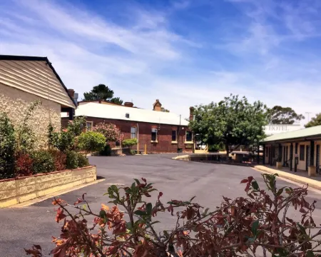 十美元鎮酒店 馬奇酒店