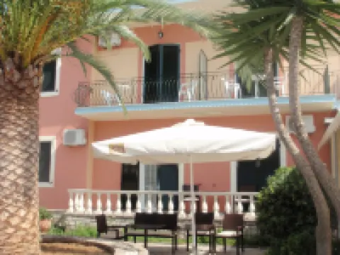 Argo Hotel ペラマのホテル