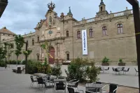 Hostal Universitat Hotels in Osso de Sio