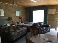Sunrise Motel Hotels in Cobram