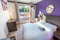 Les Pins Blancs en Provence Hotels in Taradeau