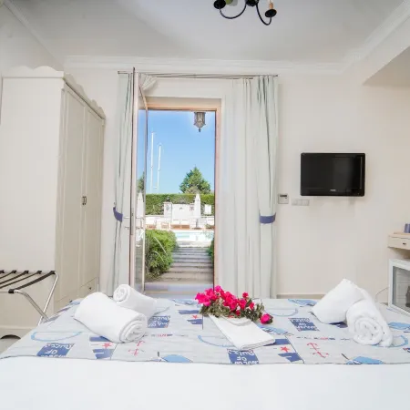 Alacati Marina Palace