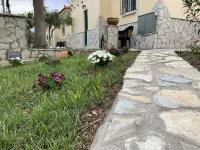 Foufas Houses