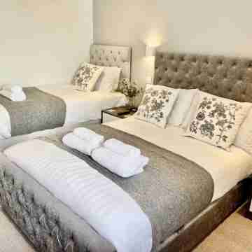 Apartment Twelve Rooms