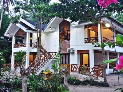 The Bruce Beach Resort