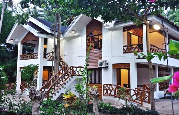 The Bruce Beach Resort