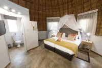Sefapane Lodge and Safaris Hotels in Phalaborwa