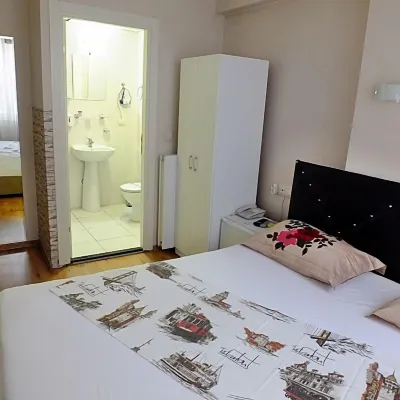 Kadikoy Port Hotel Hotel dekat Kalamis Marina