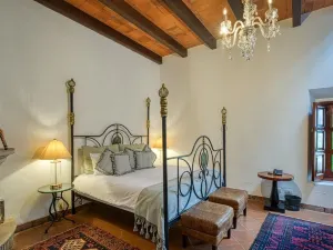 San Rafael Hotel