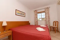 Praia da Lota Resort – Beachfront Apartments