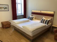 Hotel-Gasthof Flötzinger Bräu Các khách sạn gần Ludwigsplatz
