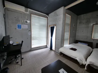 SR Mansion Hotels in Каноя