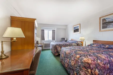 Moosejaw Inn Отели рядом с достопримечательностью «Tunnels Of Moose Jaw»