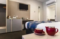 Leumeah Lodge Hotels near Canberra Reptile Zoo