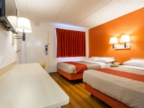 Tempe, AZ – Phoenix Airport – Priest Dr Hotels in Tempe
