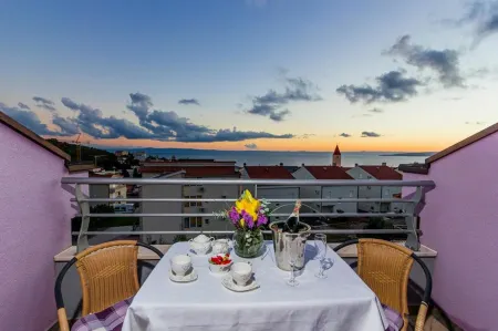 Apartments Andrijanić Отели в г. Mimice