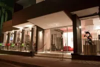 Ascot Boutique Hotel Hotel in zona Camargue Underwriting Managers