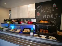 宜必思快捷沙特爾飯店 - 早餐