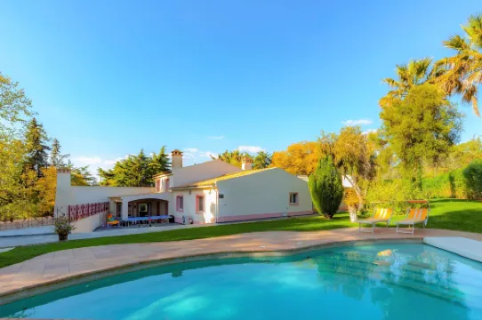 Quinta Dos Vales Wine Estate