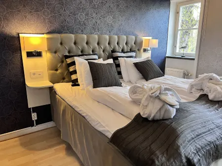 Hotel Wictoria Отели в г. Мариестад