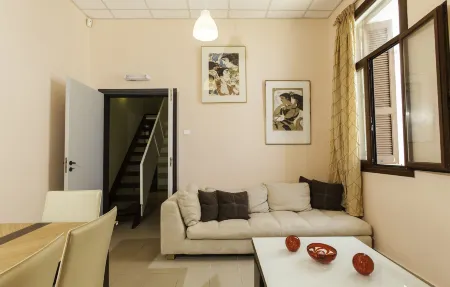 City Center Beach House Отели рядом с достопримечательностью «Пляж Элли»