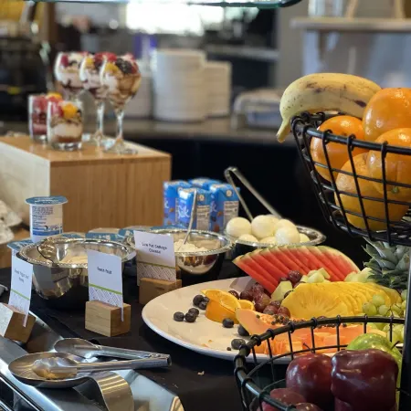 DoubleTree by Hilton Omaha Southwest