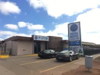 Opal Inn Hotel, Motel, Caravan Park - parking