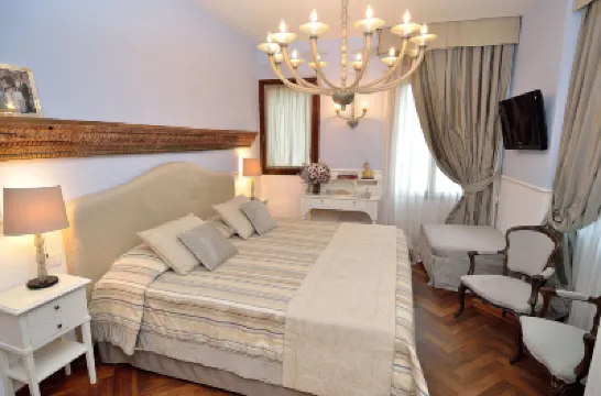 B&B Villa Ines Hotel dekat The Lido