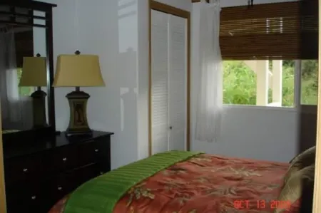 Bamboo Valley Inn Отели рядом с достопримечательностью «Ahimsa Sanctuary Farm»