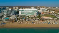 Vrissaki Beach Hotel - Mountain view