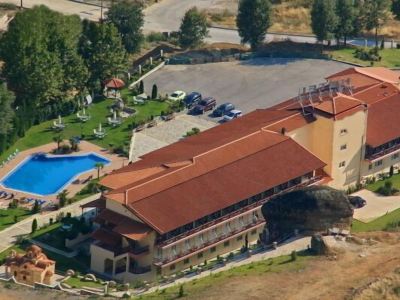 Famissi Eden Hotel