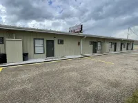 Economy Inn Hotels in Gonzales
