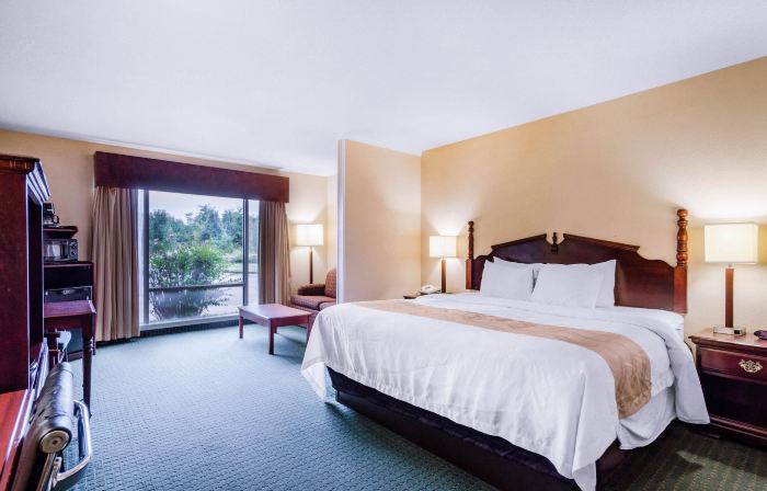 Precious Hotel
