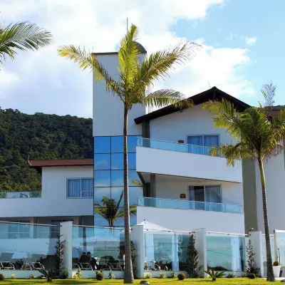 Reserva Praia Hotel Hotels near Cable Car
